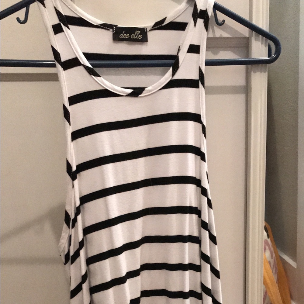 Black and white strip tank